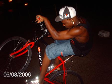 jonathan avec mon v�lo